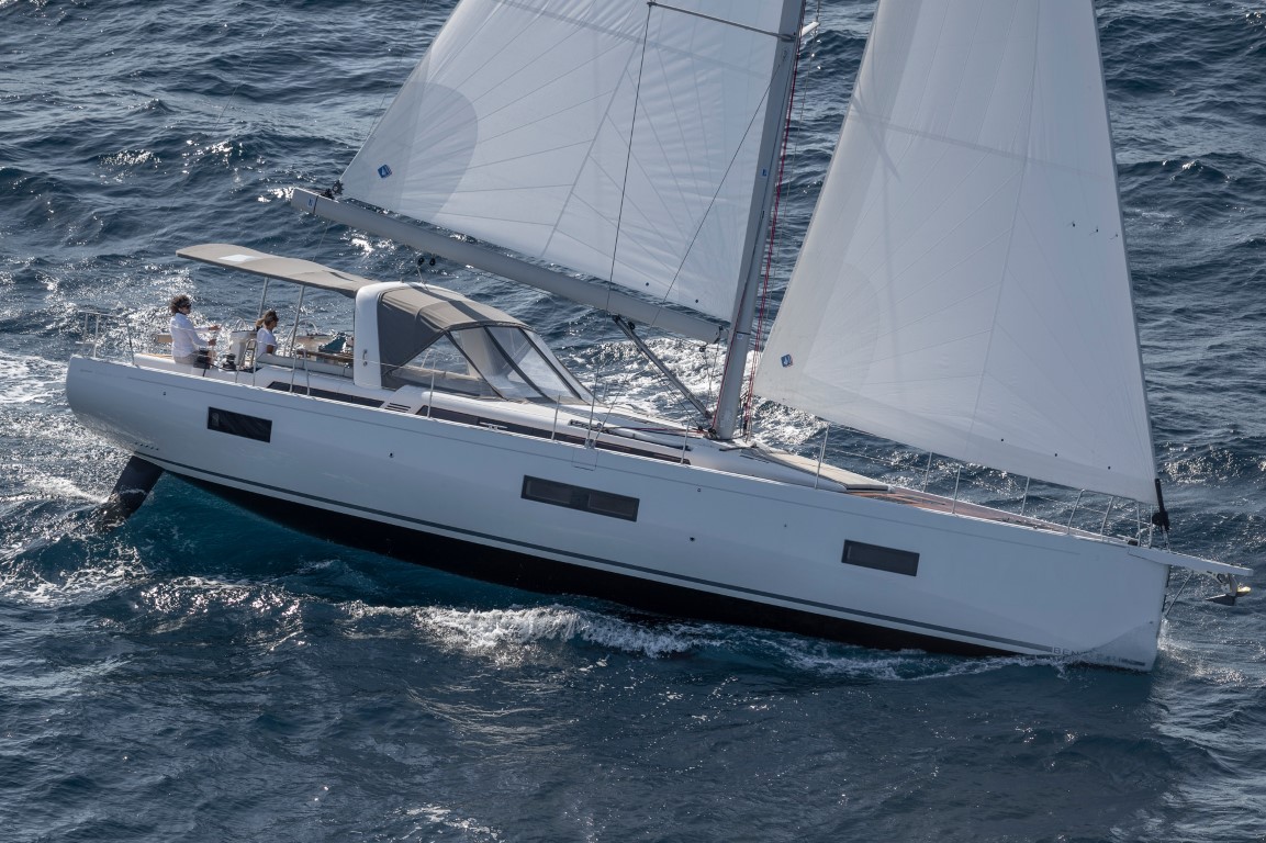 Oceanis 54 Yacht Review